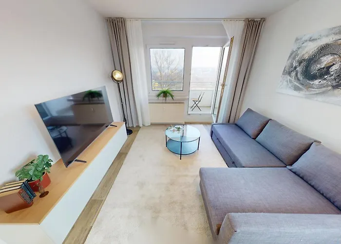 Lichterfuelltes Mit Wlan Apartment *